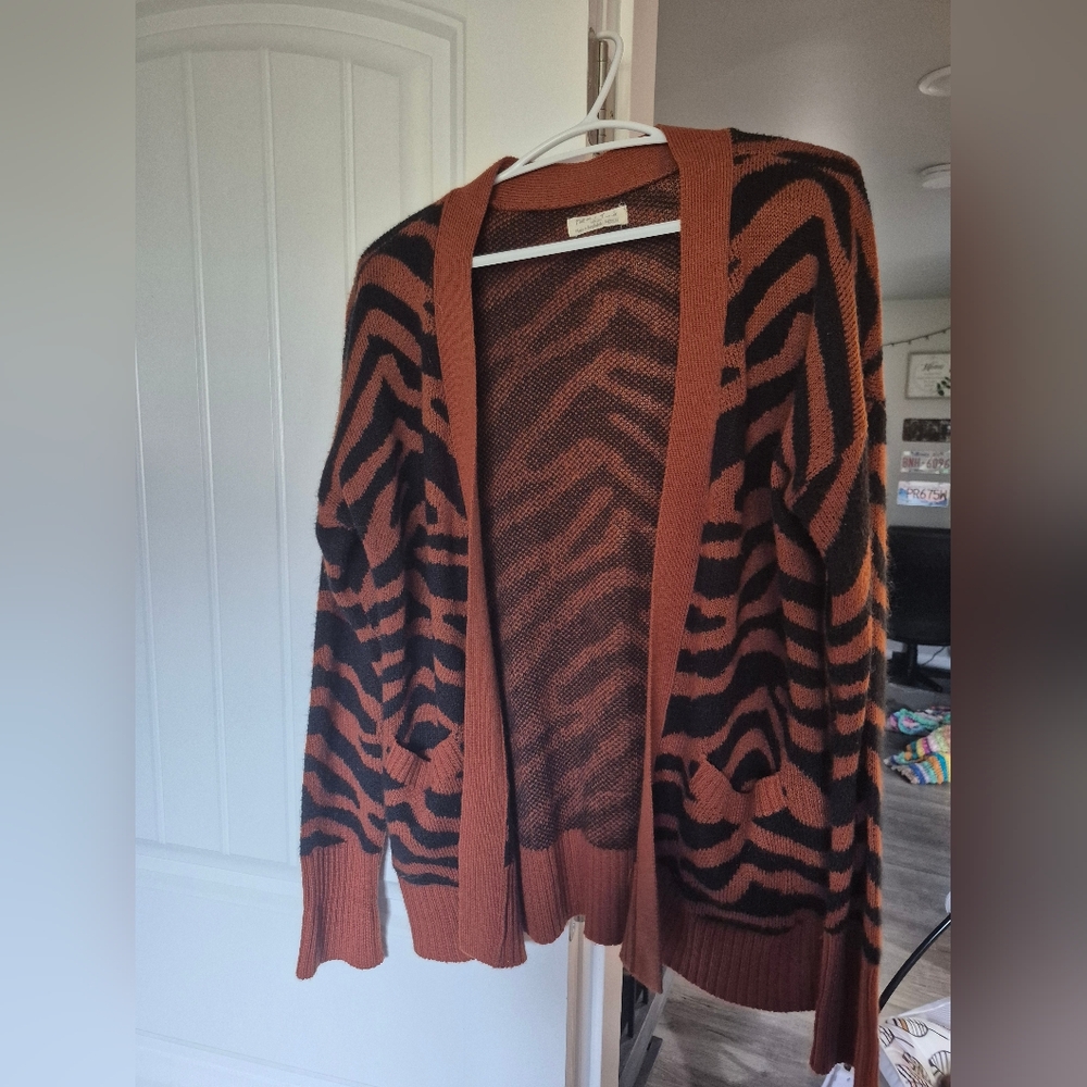 Full Circle Trends Tiger Cardigan Sweater